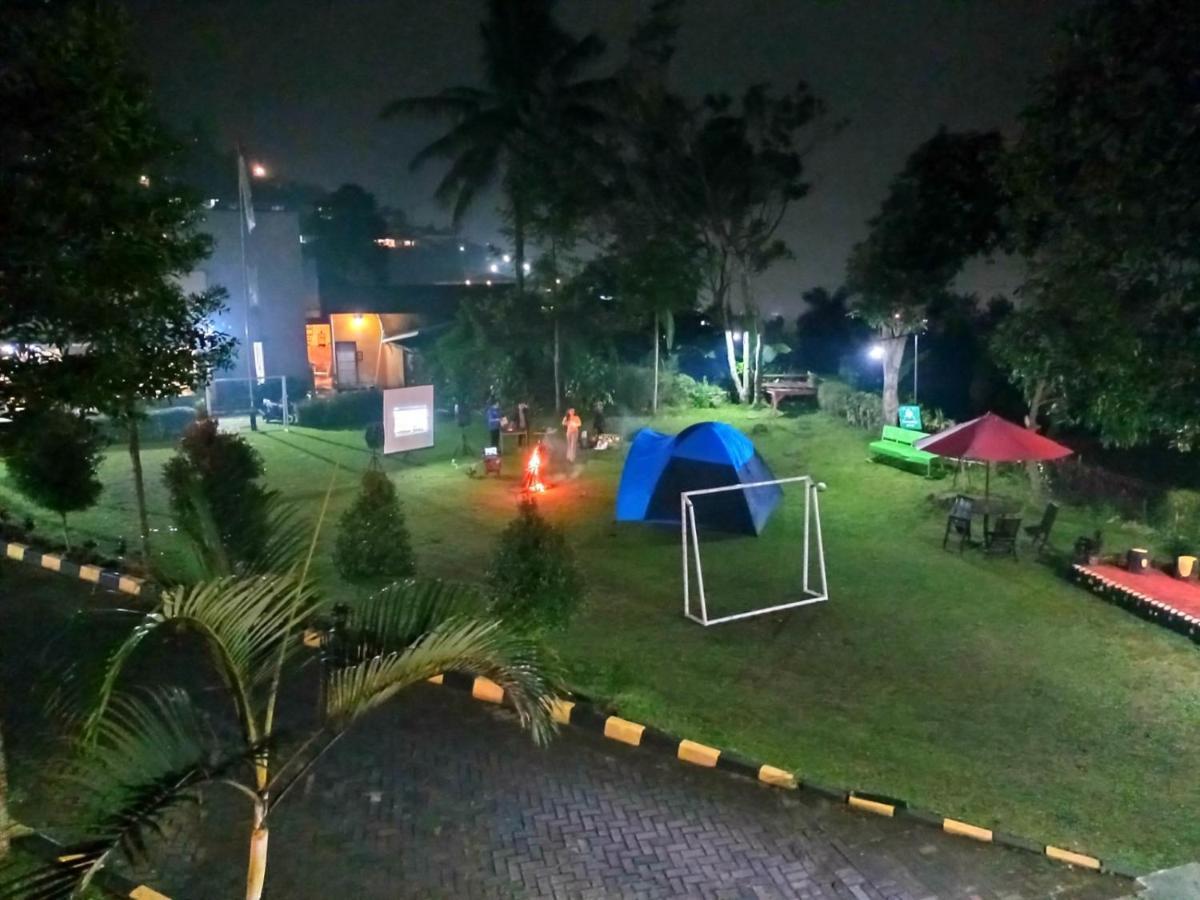 Alfa Resort Hotel And Conference Puncak Exterior photo